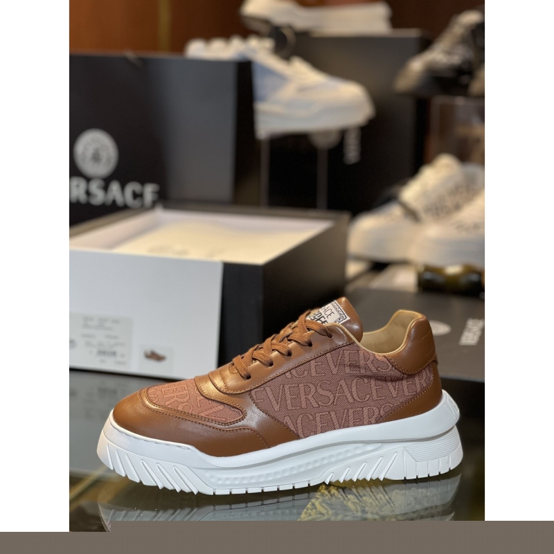 l**is V*t*n sneakers